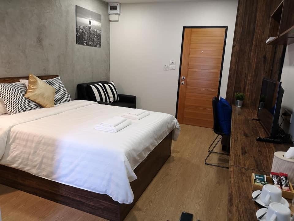 曼谷Tata House公寓式酒店 外观 照片