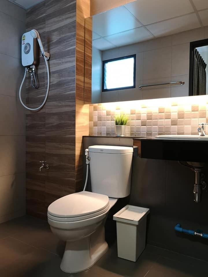 曼谷Tata House公寓式酒店 外观 照片